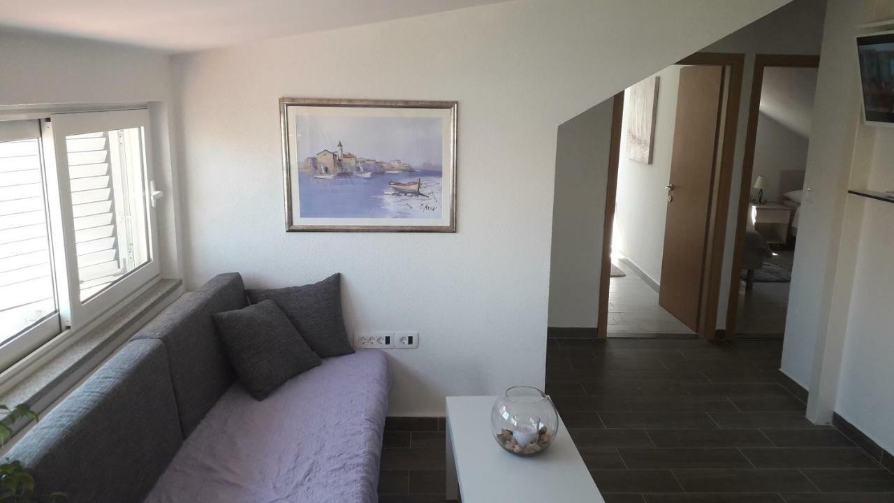 Apartmani Zilic Dugi Rat Eksteriør billede