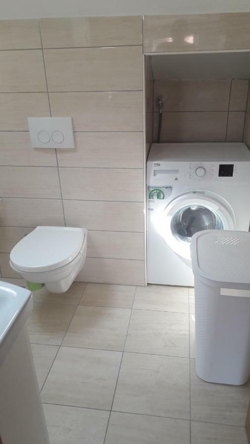 Apartmani Zilic Dugi Rat Eksteriør billede